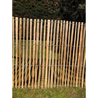 Woodline Spielplatz Staketenzaun Kastanie - Abstand 4-5cm - 100cm x 10m